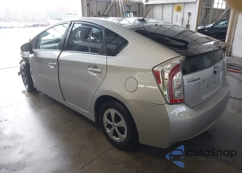 2015 Toyota Prius Four из США, поврежденный, VIN JTDKN3DUXF0450692